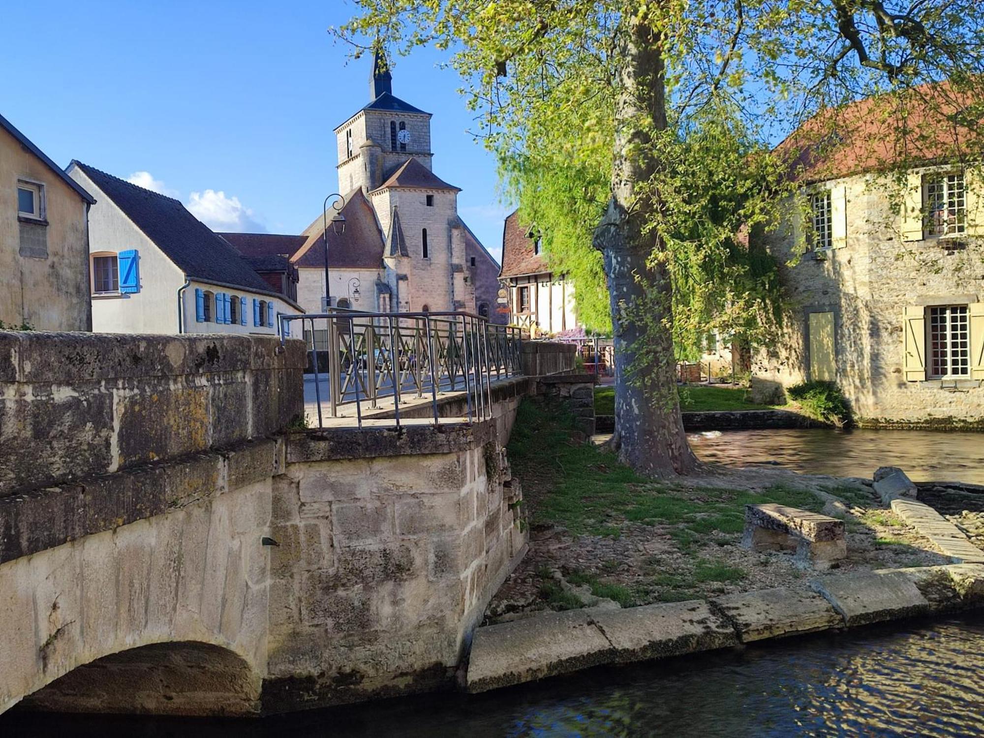 La Vignotte Villa Bèze Exteriör bild